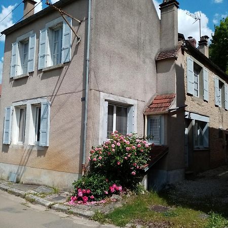 Gite Les 27 Roses Et Plus Chatel-Censoir Bagian luar foto