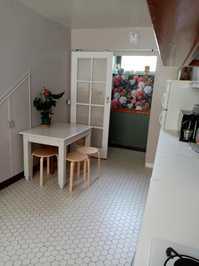 Gite Les 27 Roses Et Plus Chatel-Censoir Bagian luar foto